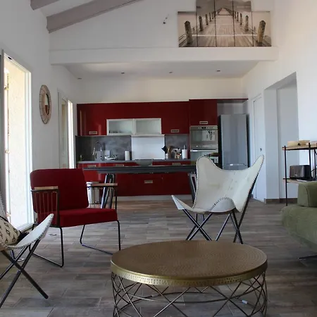 Maison Pieds Dans L'eau, Vue Panoramique, Bord De Mer Et Sur La Plage Villa *